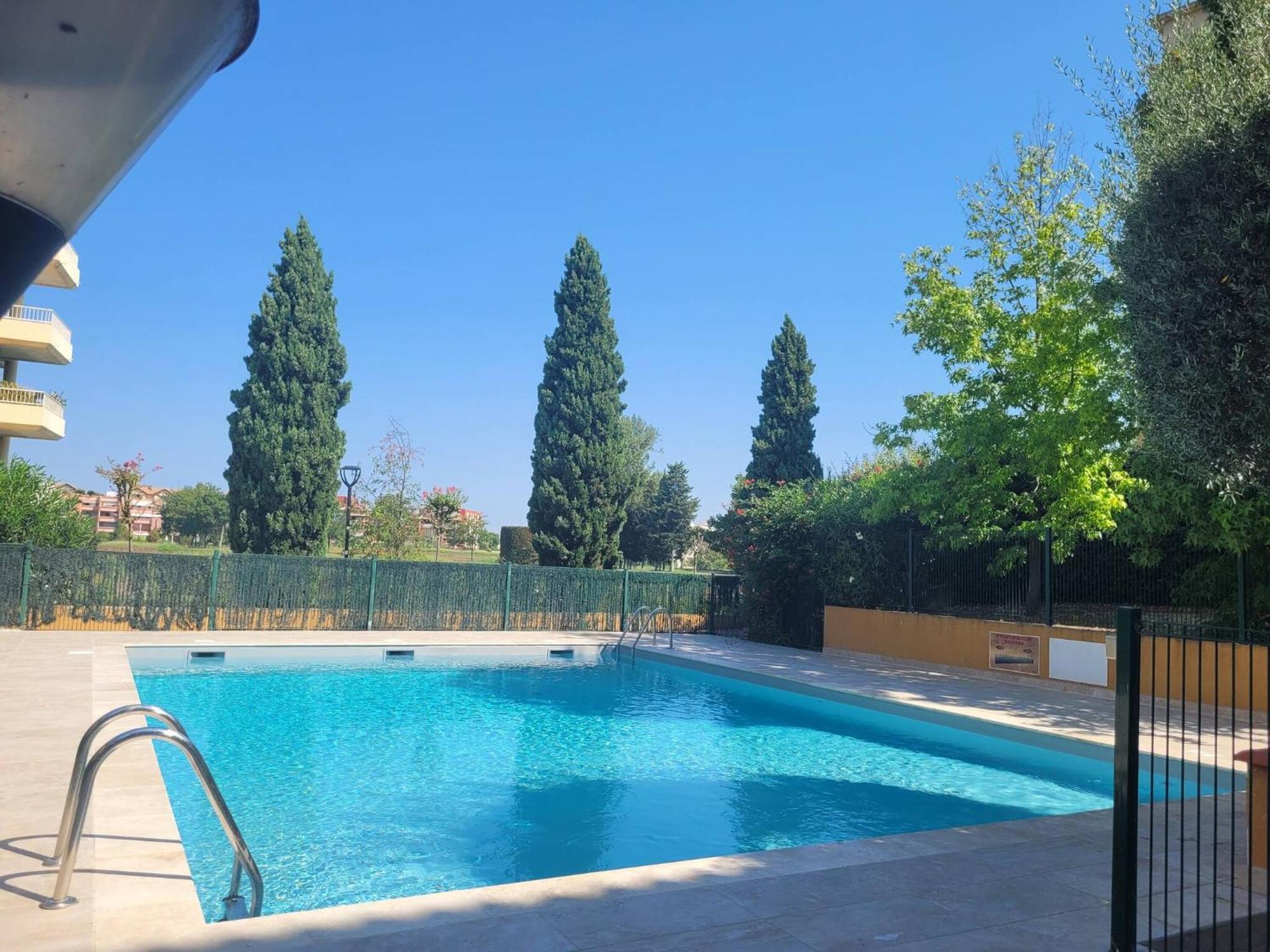 Le Jardin D'Hugo Apartment Lattes Exterior foto