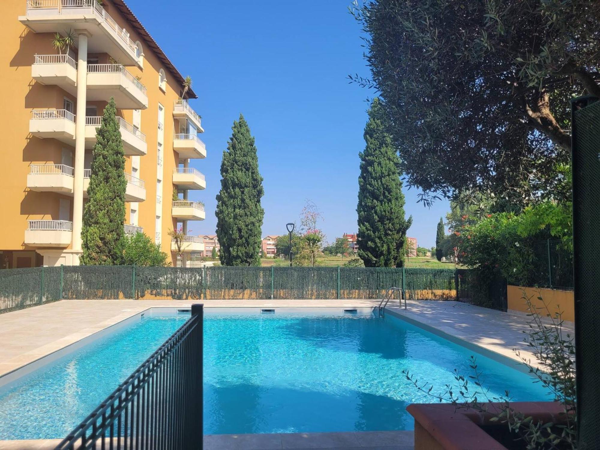 Le Jardin D'Hugo Apartment Lattes Exterior foto
