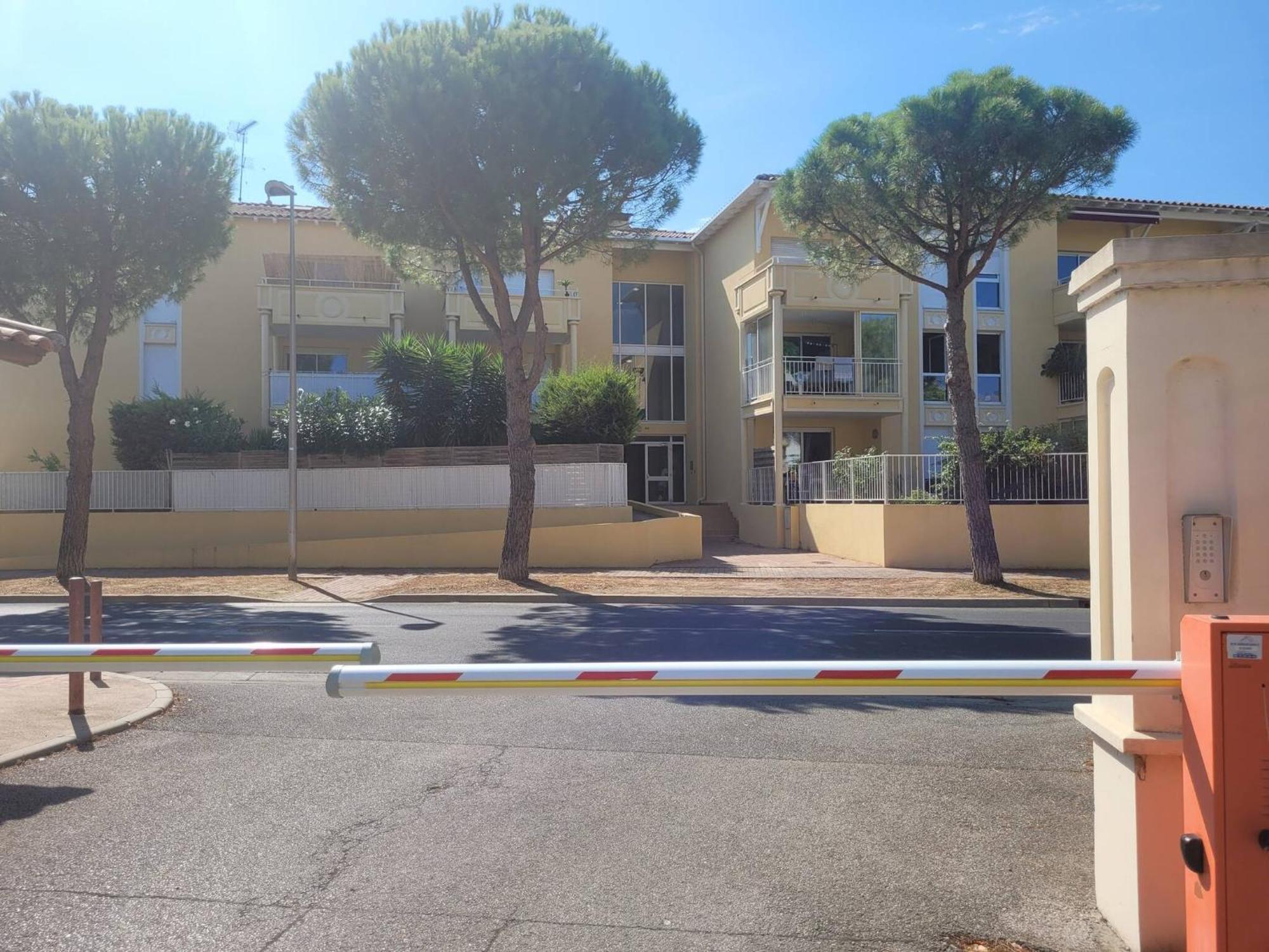 Le Jardin D'Hugo Apartment Lattes Exterior foto